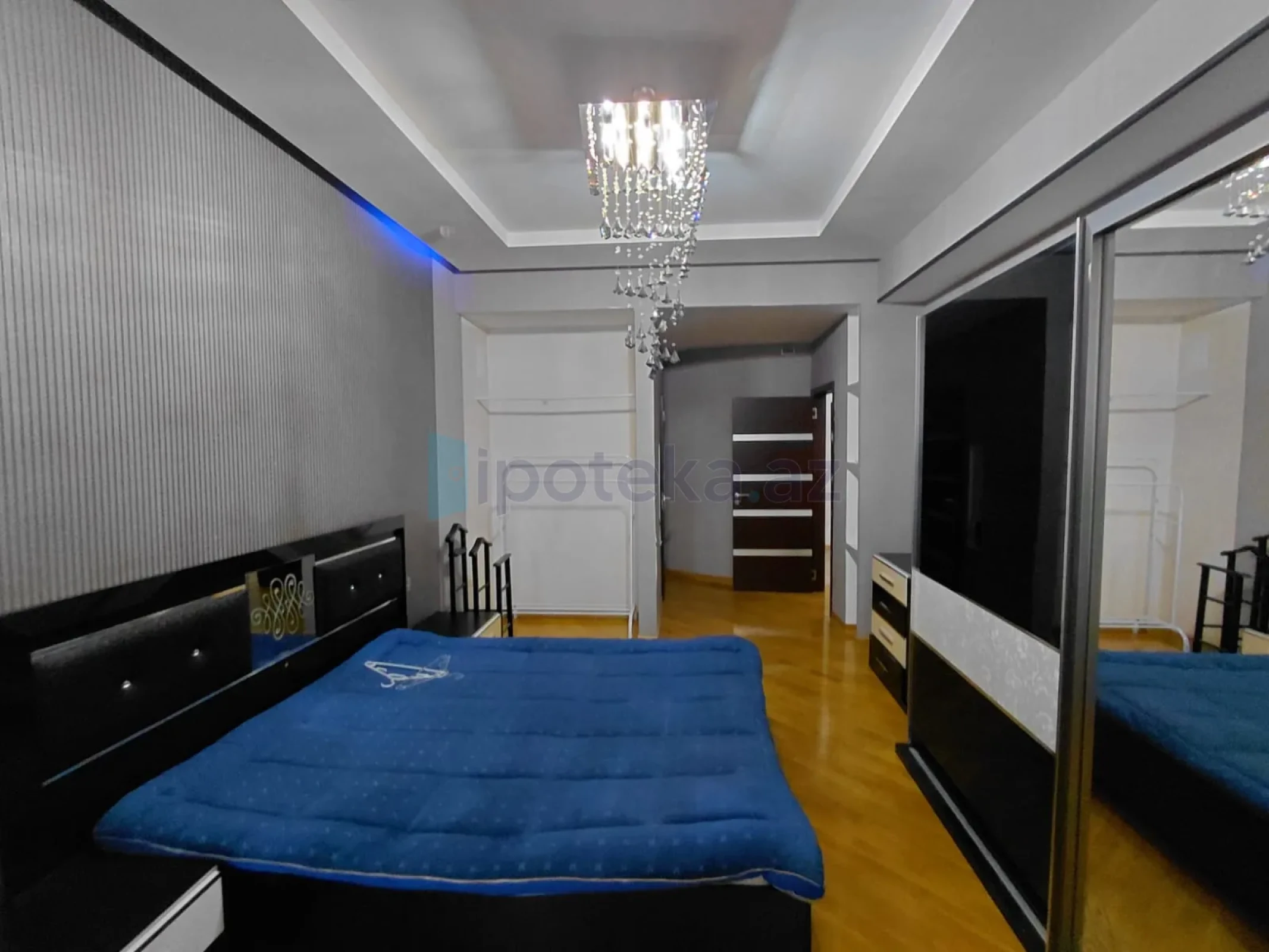 Satılır 4 otaqlı yeni tikili 127 m²