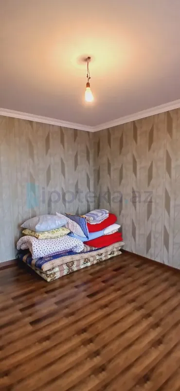 Satılır 5 otaqlı həyət evi 220 m²
