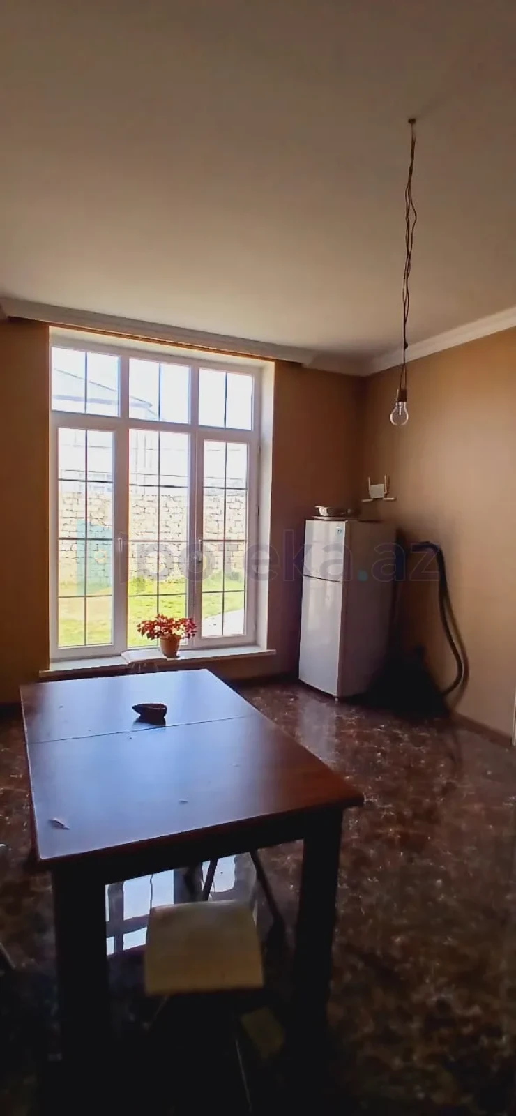 Satılır 5 otaqlı həyət evi 220 m²