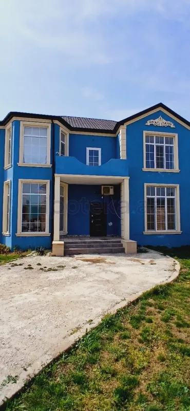 Satılır 5 otaqlı həyət evi 220 m²