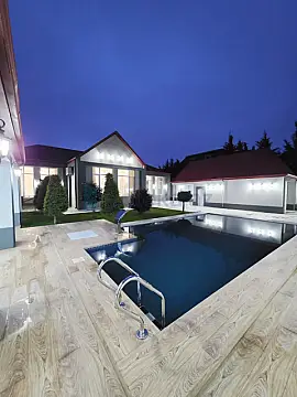 Satılır 5 otaqlı mənzil 260 m²