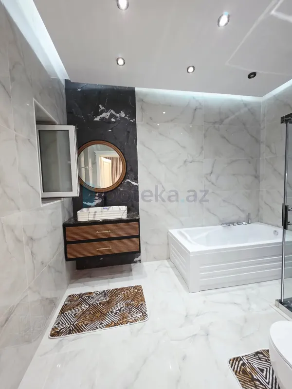 Satılır 5 otaqlı mənzil 260 m²