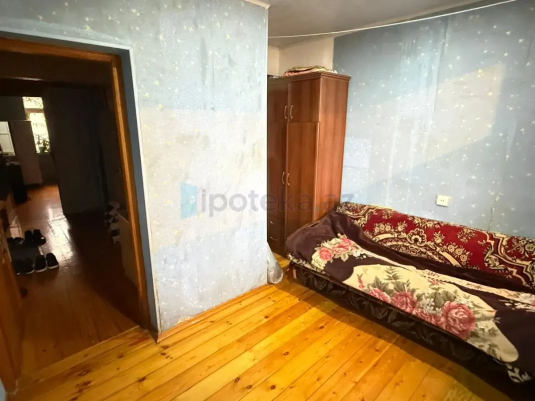 Satılır 2 otaqlı köhnə tikili 50 m²