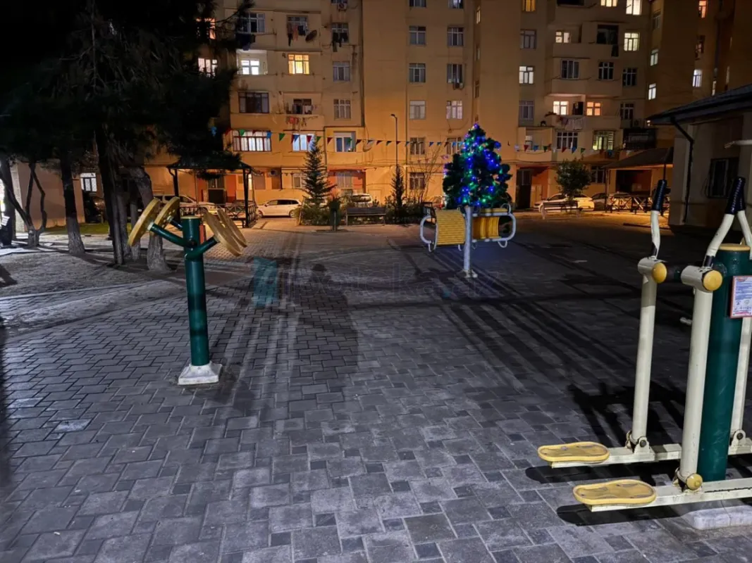 Satılır 2 otaqlı köhnə tikili 50 m²