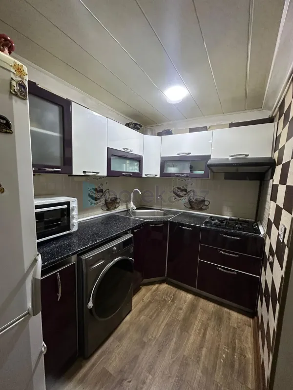 Satılır 2 otaqlı köhnə tikili 41 m²
