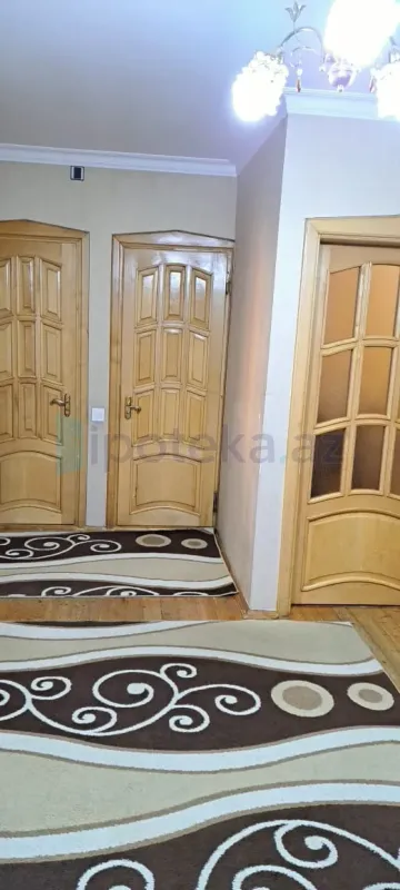 Satılır 3 otaqlı köhnə tikili 80 m²