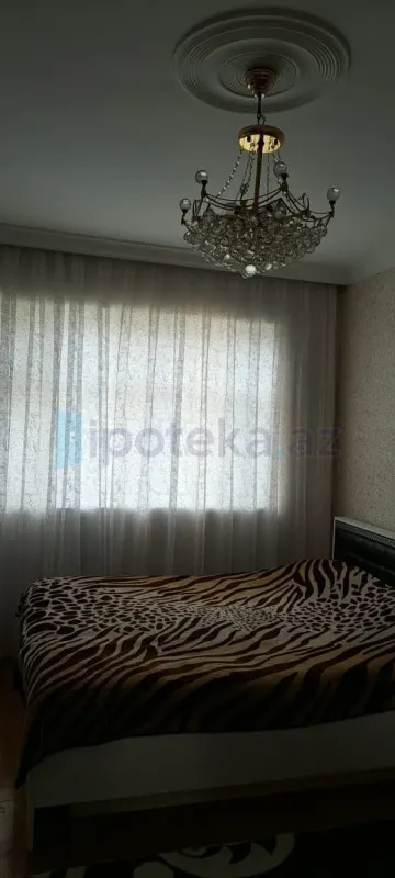 Satılır 3 otaqlı köhnə tikili 80 m²