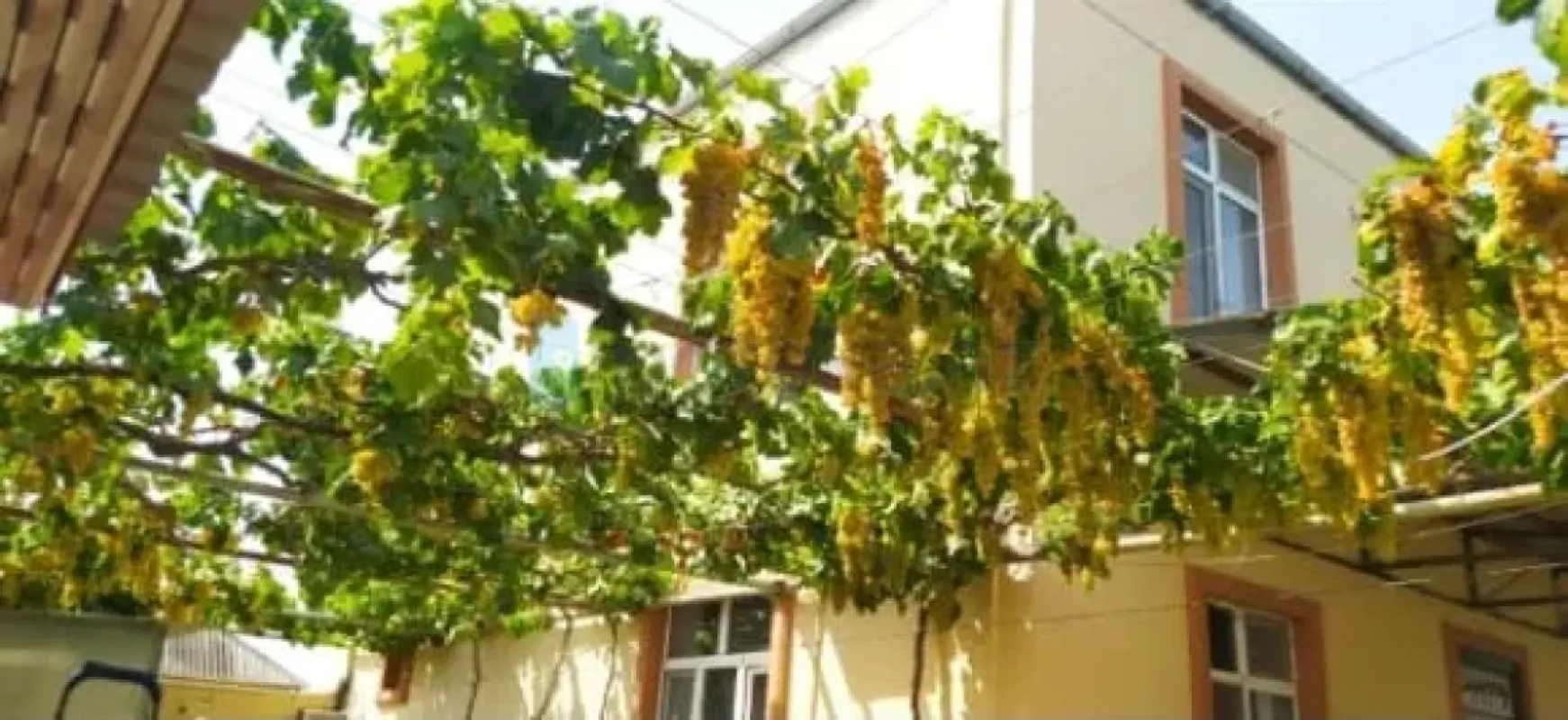 Satılır 4 otaqlı həyət evi 200 m²