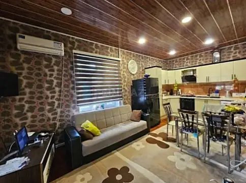 Satılır 4 otaqlı həyət evi 200 m²