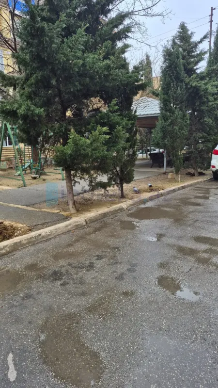 Satılır 3 otaqlı köhnə tikili 48 m²