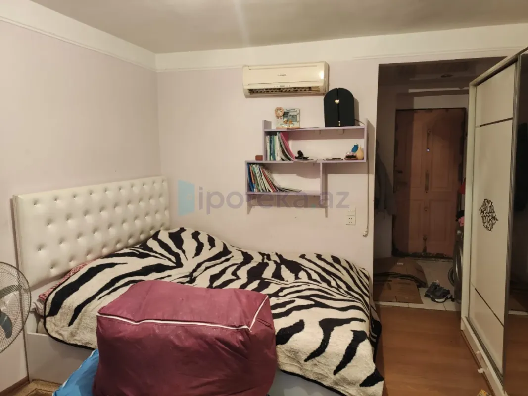 Satılır 1 otaqlı köhnə tikili 28 m²