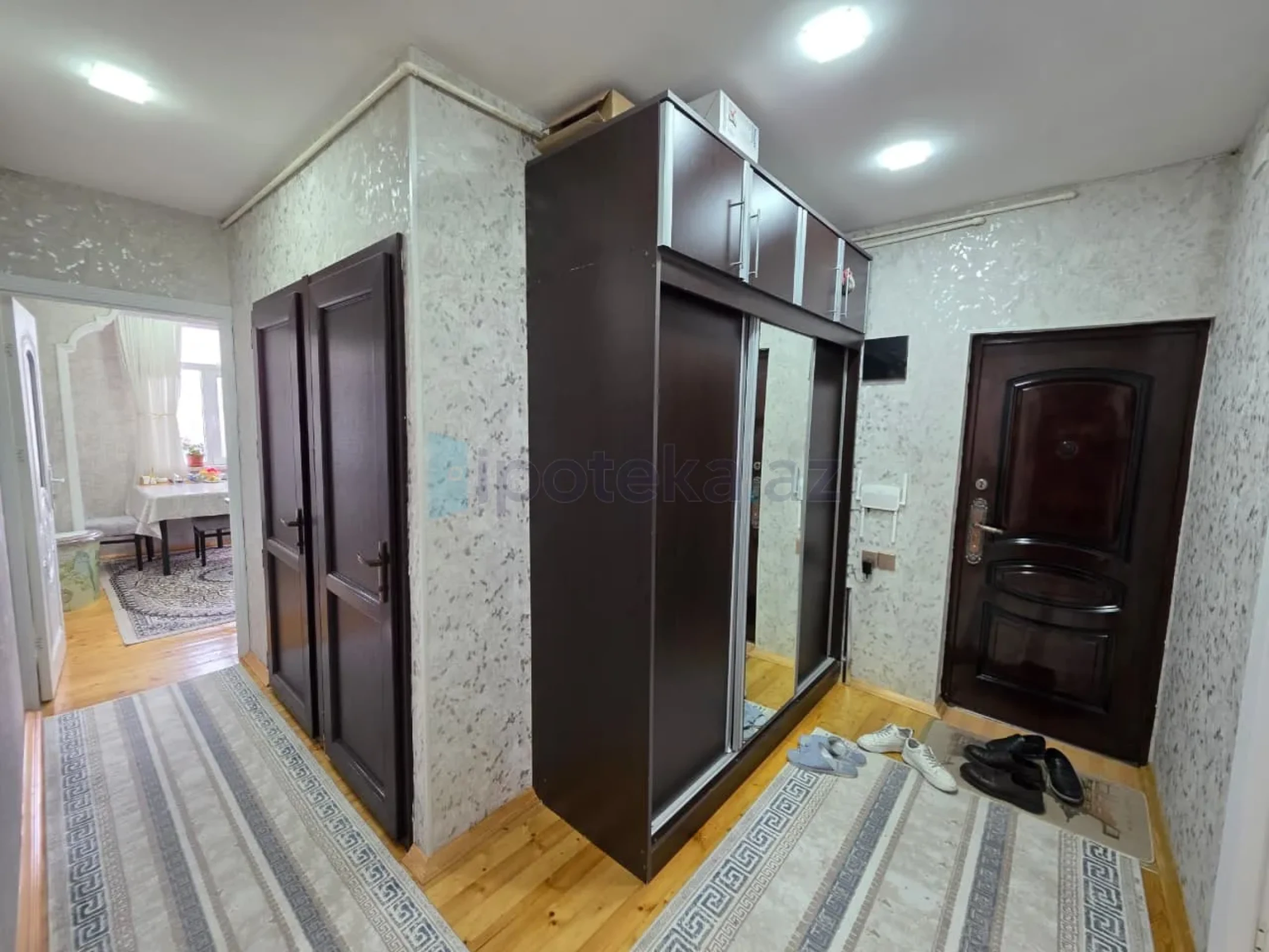 Satılır 3 otaqlı köhnə tikili 80 m²