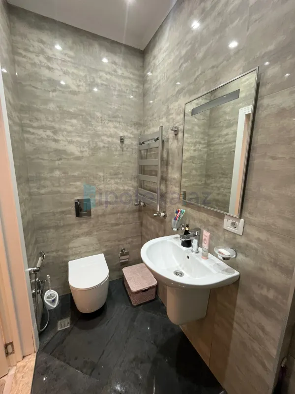 Satılır 2 otaqlı yeni tikili 52 m²