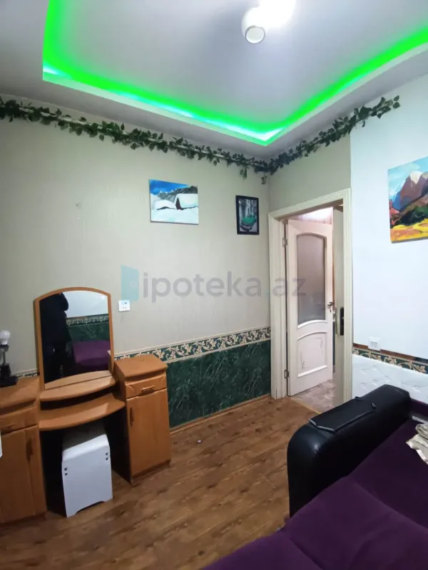 Satılır 3 otaqlı köhnə tikili 85 m²