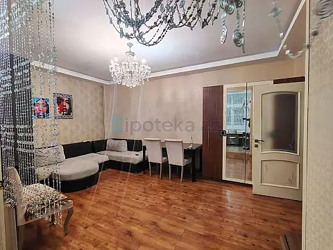Satılır 3 otaqlı köhnə tikili 85 m²