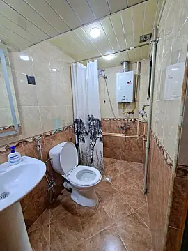 Satılır 4 otaqlı köhnə tikili 80 m²