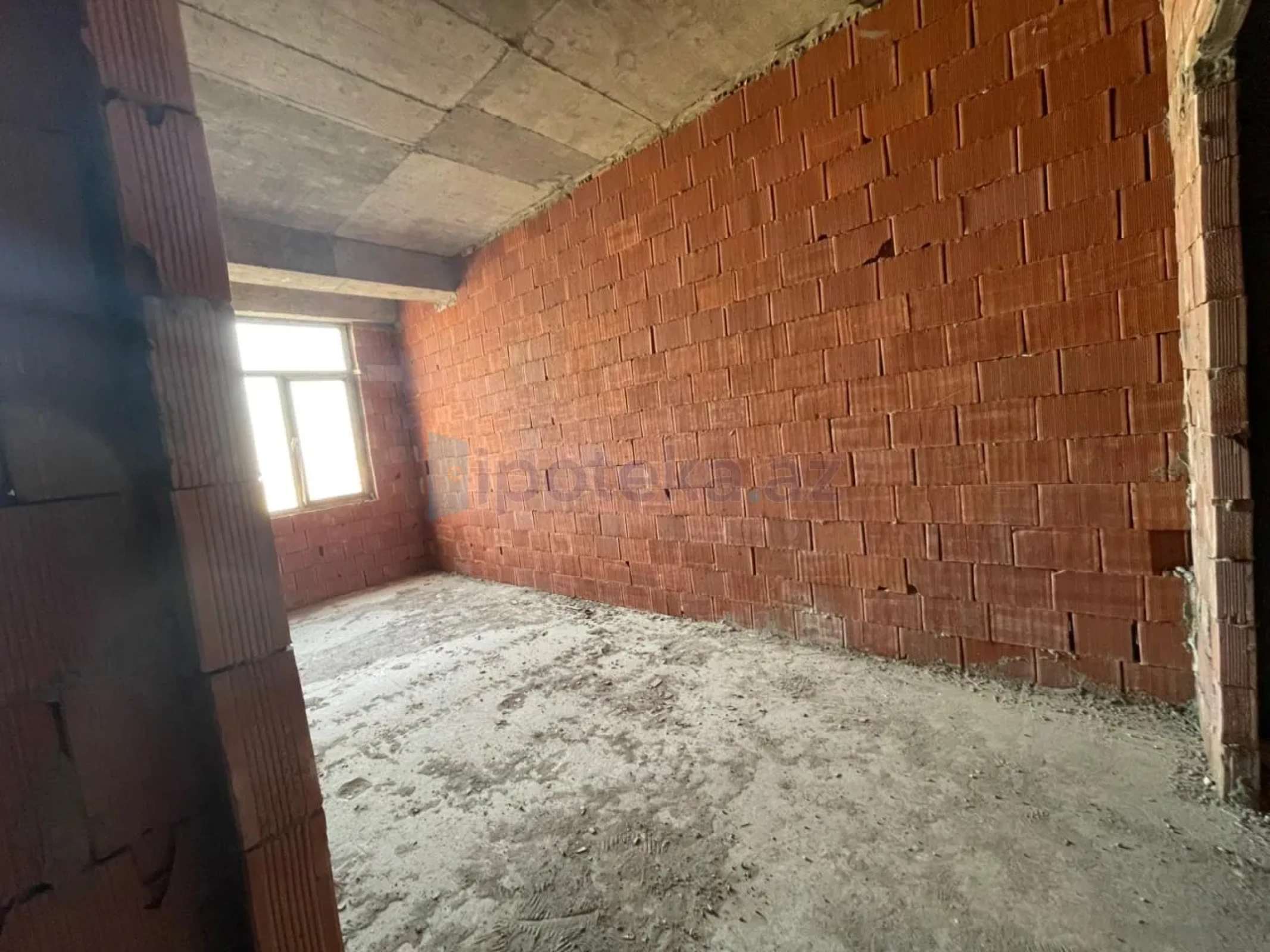 Satılır 2 otaqlı yeni tikili 60 m²