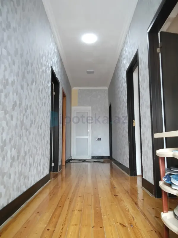 Satılır 5 otaqlı həyət evi 140 m²