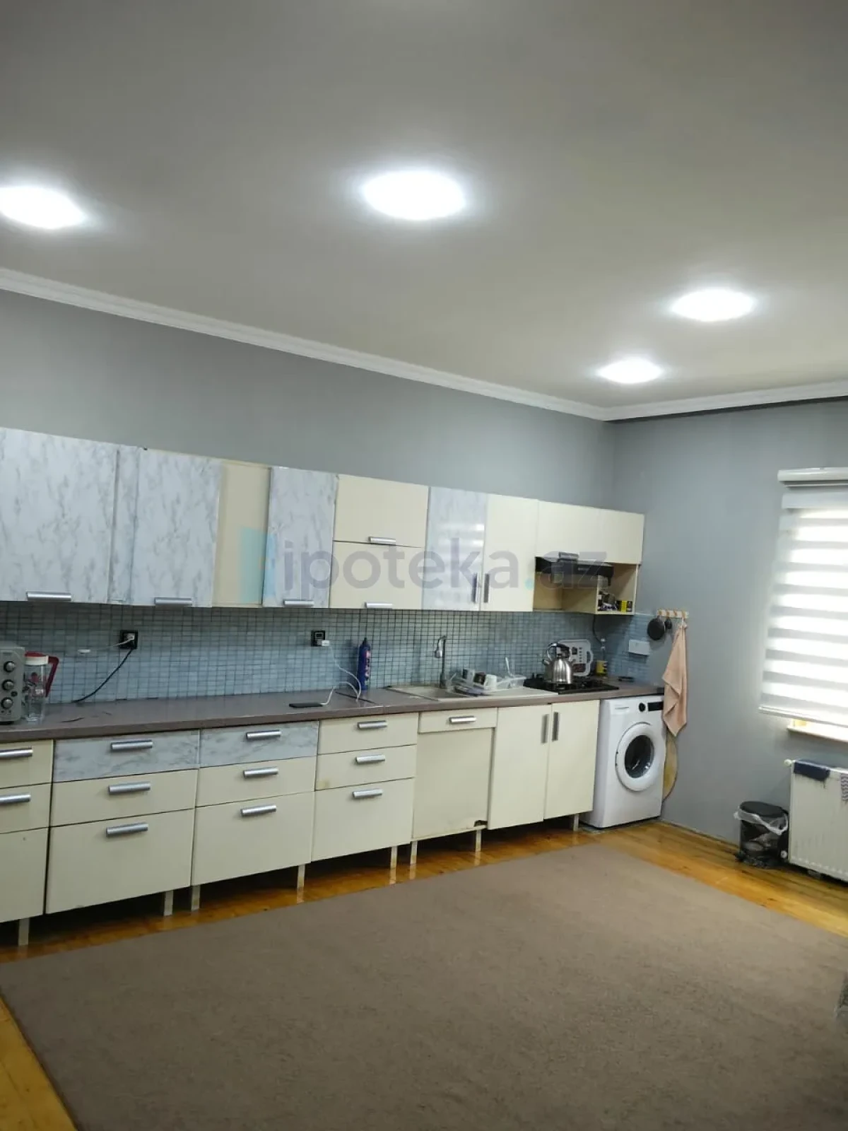 Satılır 5 otaqlı həyət evi 140 m²