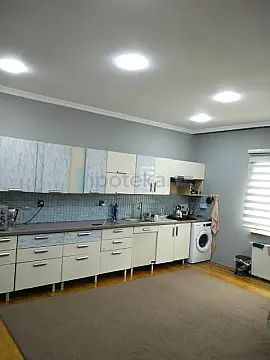 Satılır 5 otaqlı həyət evi 140 m²