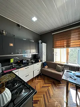 Satılır 3 otaqlı köhnə tikili 75 m²