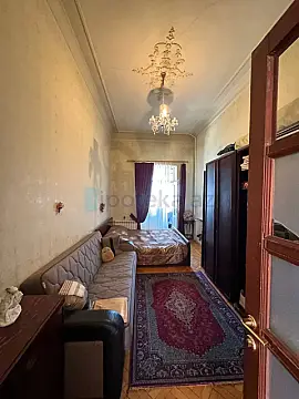 Satılır 3 otaqlı köhnə tikili 75 m²