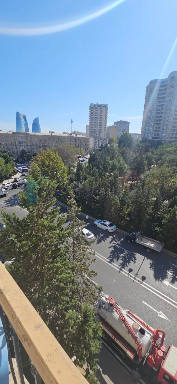 Satılır 3 otaqlı köhnə tikili 75 m²