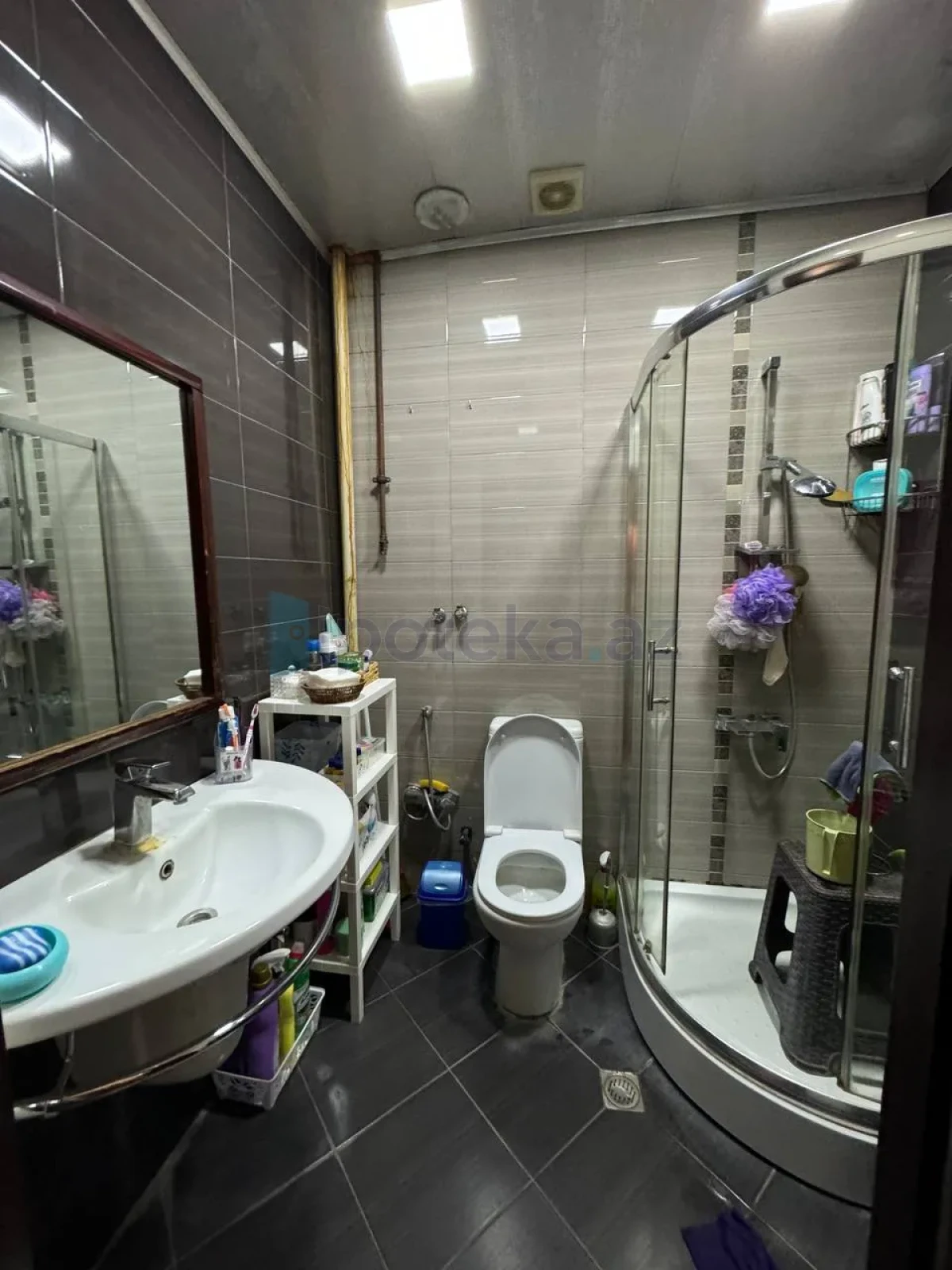 Satılır 3 otaqlı köhnə tikili 75 m²