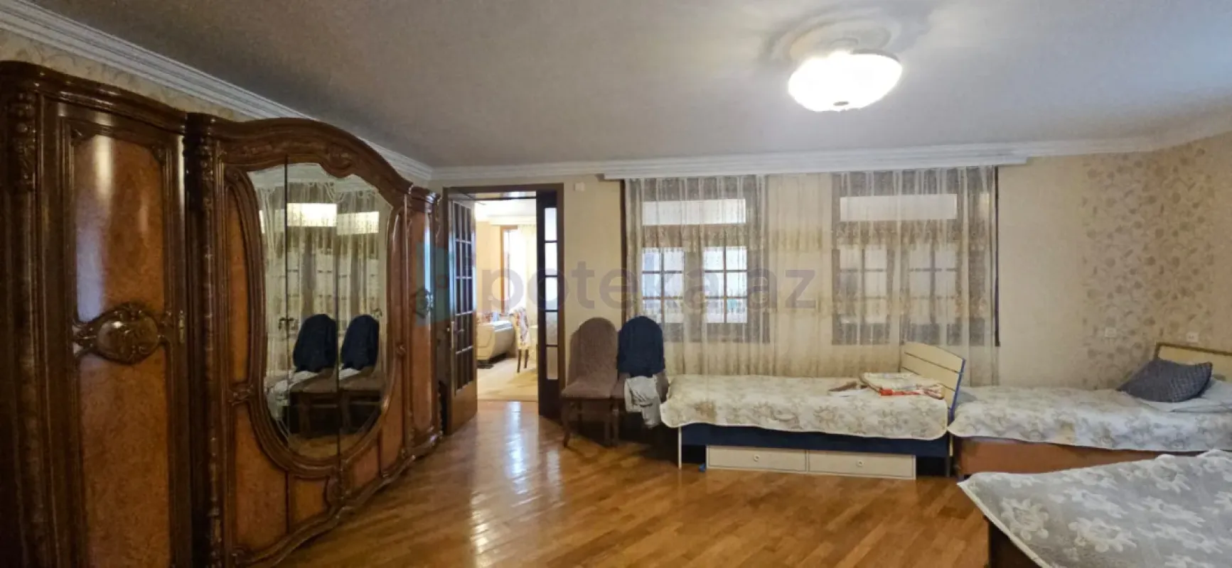 Satılır 6 otaqlı həyət evi 300 m²