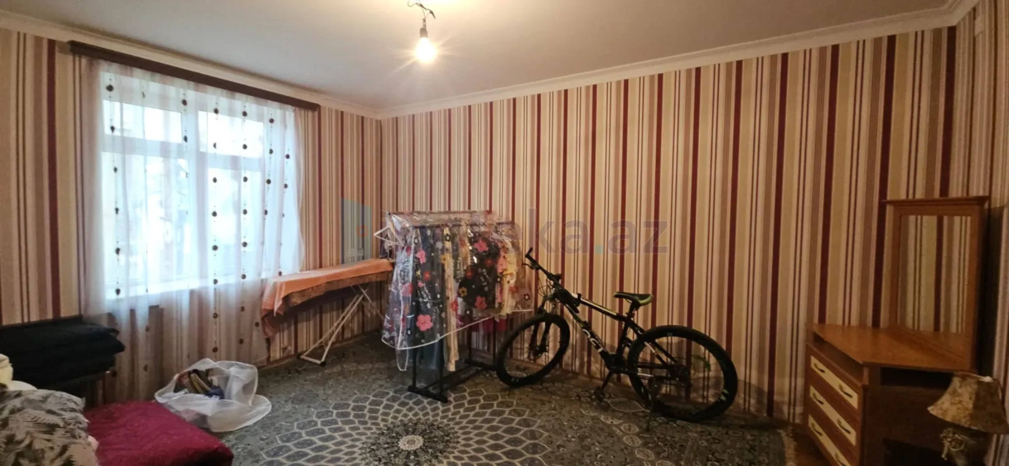 Satılır 6 otaqlı həyət evi 300 m²