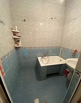 Satılır 3 otaqlı köhnə tikili 85 m²