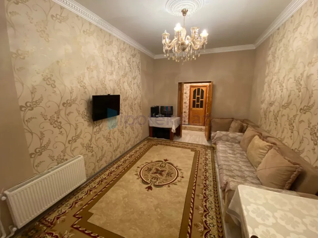 Satılır 3 otaqlı köhnə tikili 85 m²