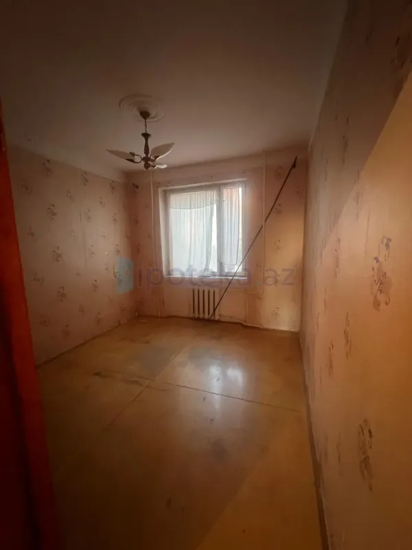 Satılır 5 otaqlı köhnə tikili 103 m²