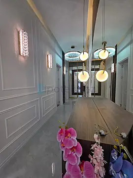 Satılır 4 otaqlı mənzil 140 m²