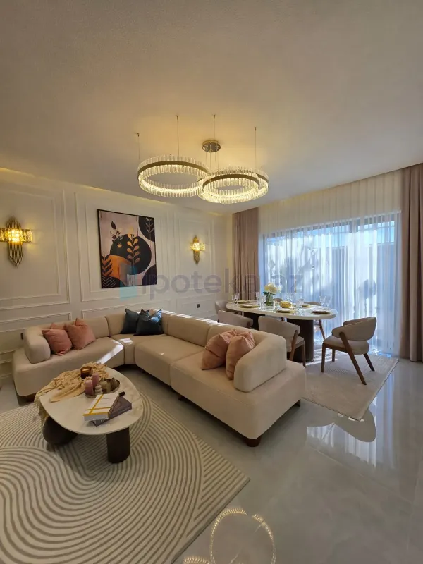 Satılır 4 otaqlı mənzil 140 m²