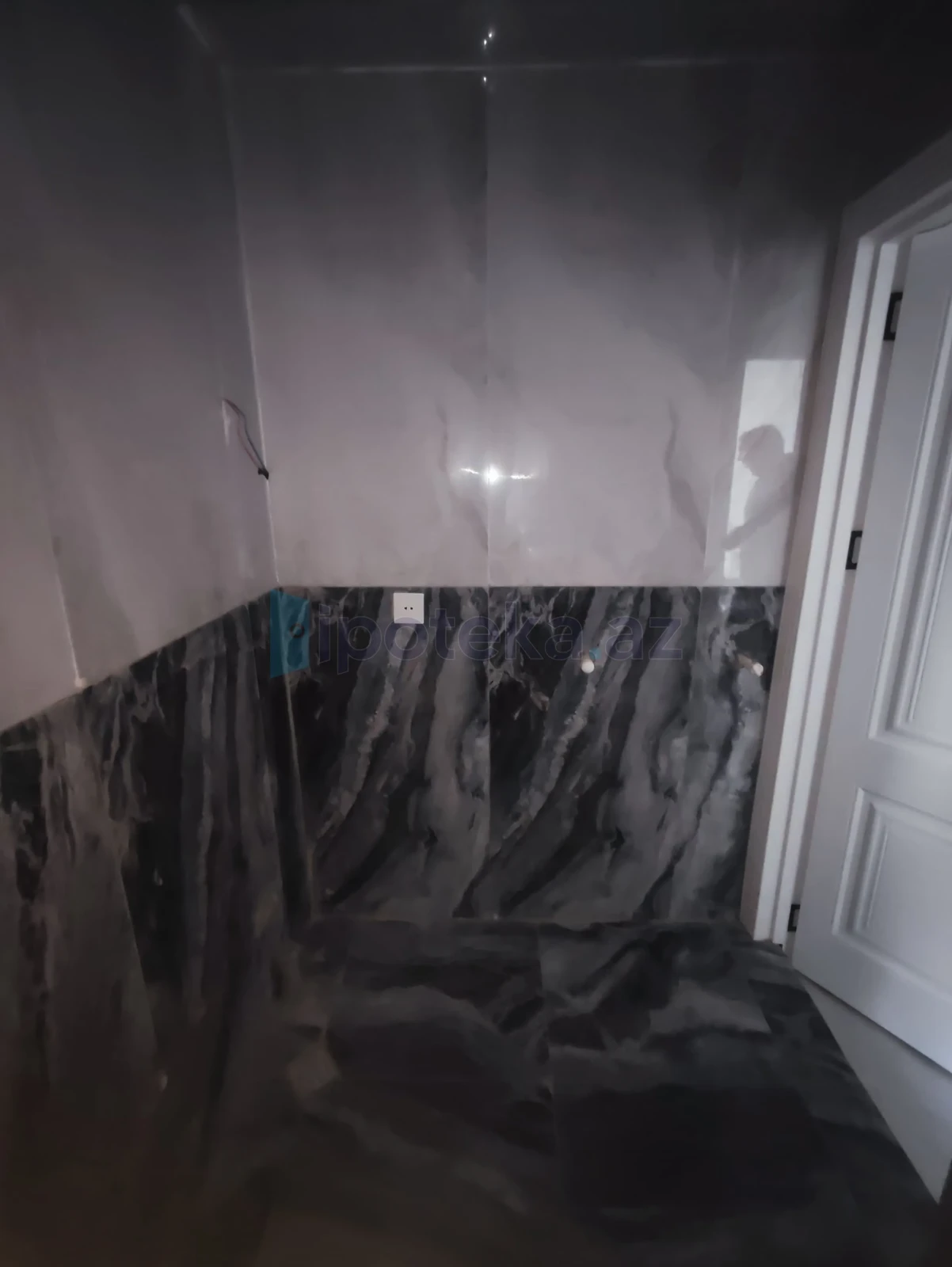 Satılır 3 otaqlı yeni tikili 60 m²