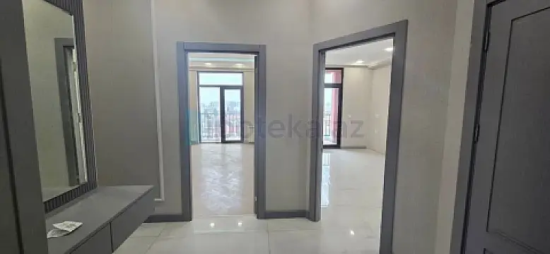 Satılır 3 otaqlı yeni tikili 112 m²