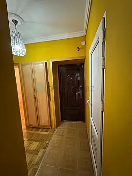Satılır 3 otaqlı köhnə tikili 100 m²