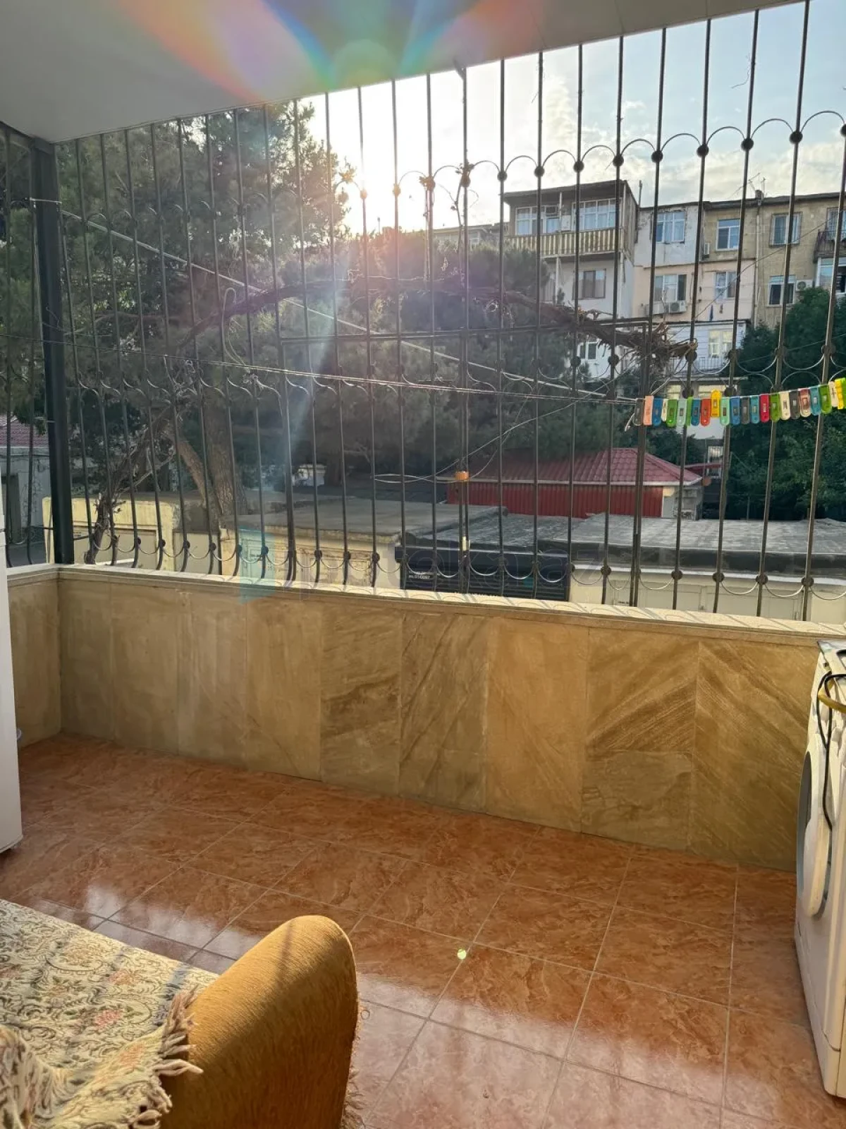 Satılır 3 otaqlı köhnə tikili 100 m²