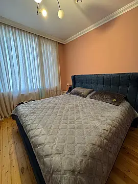 Satılır 3 otaqlı köhnə tikili 100 m²