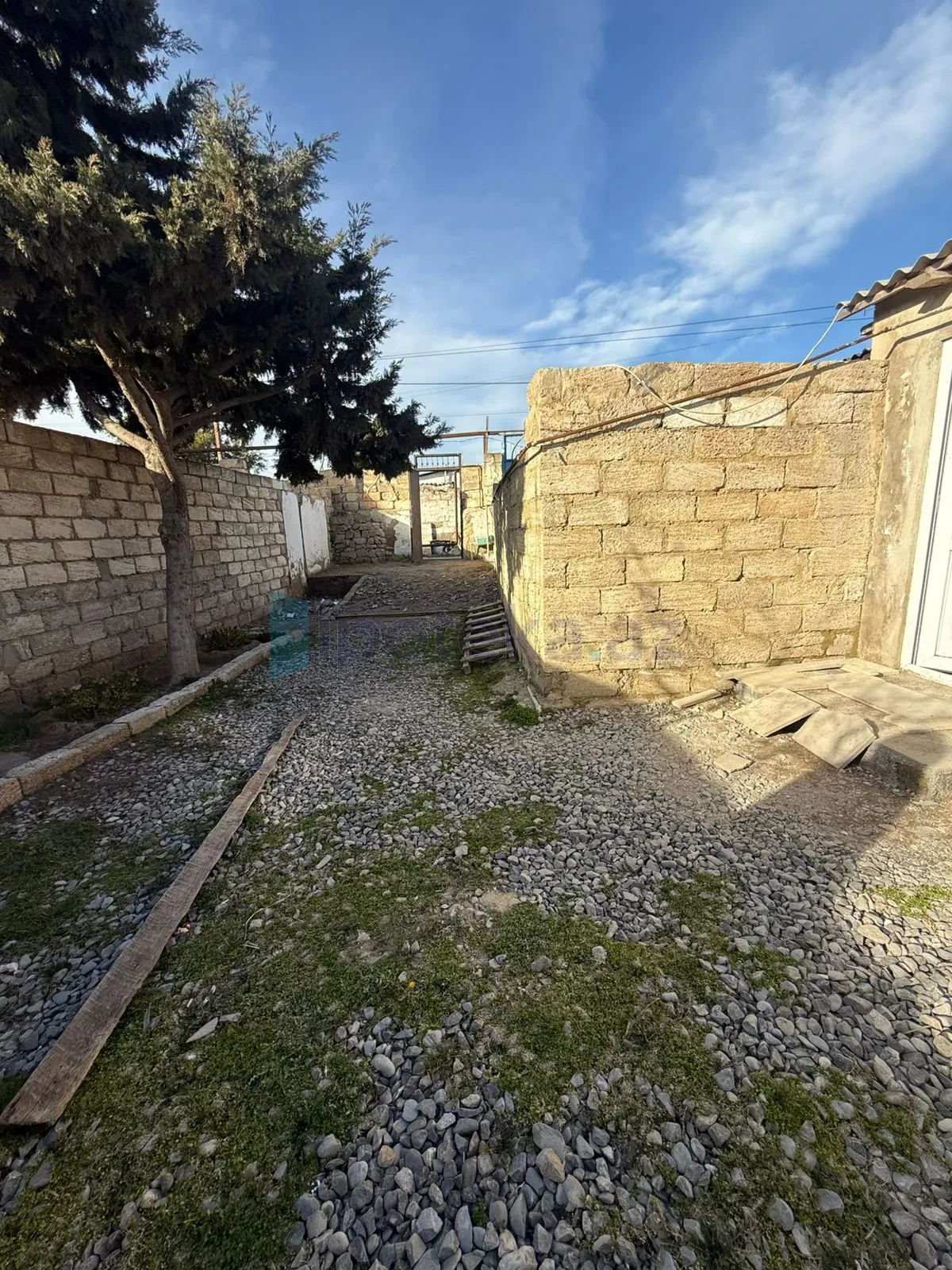 Satılır 2 otaqlı həyət evi 40 m²