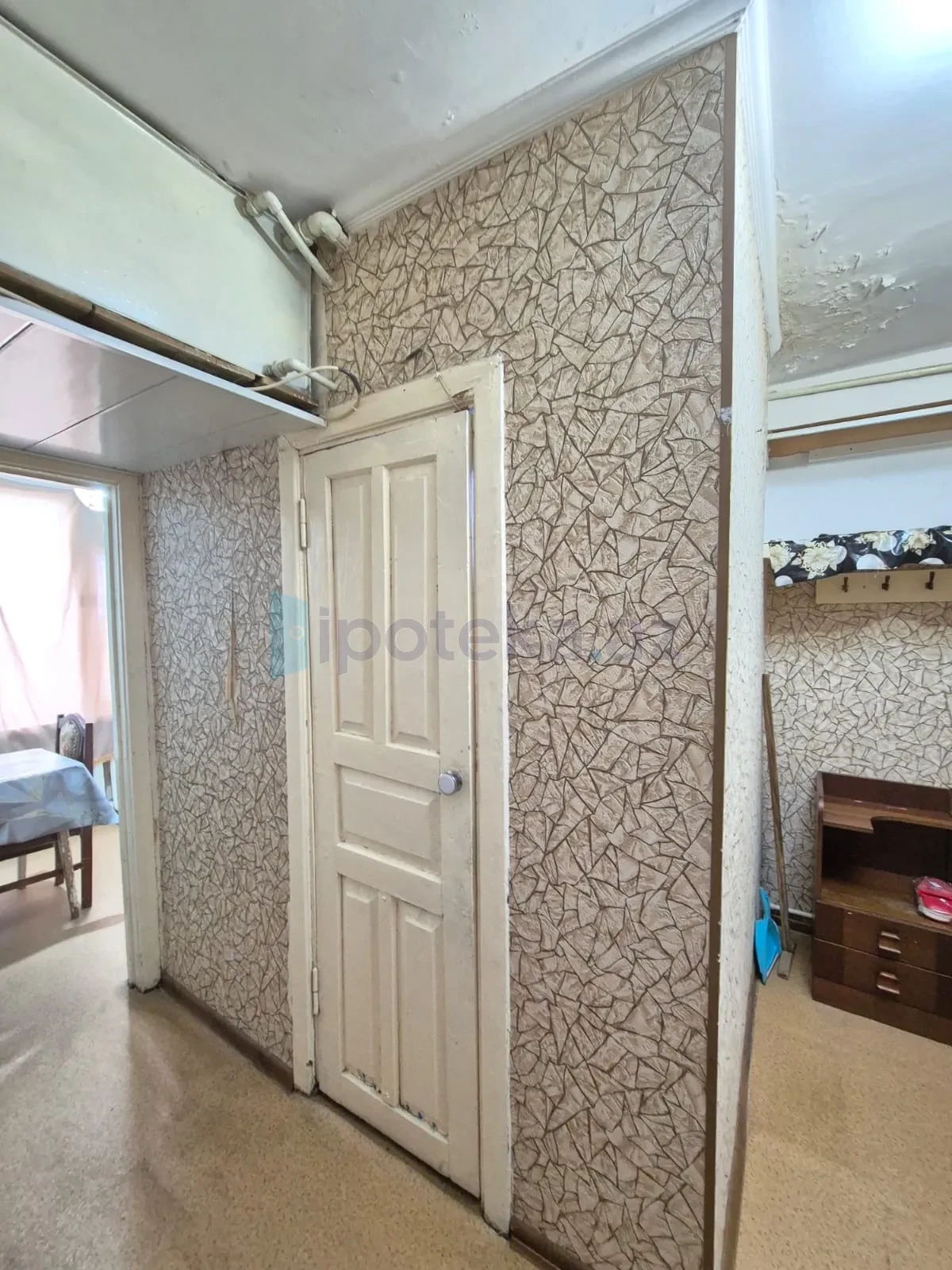 Satılır 1 otaqlı köhnə tikili 31 m²