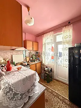 Satılır 2 otaqlı köhnə tikili 60 m²