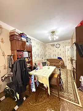 Satılır 2 otaqlı köhnə tikili 60 m²