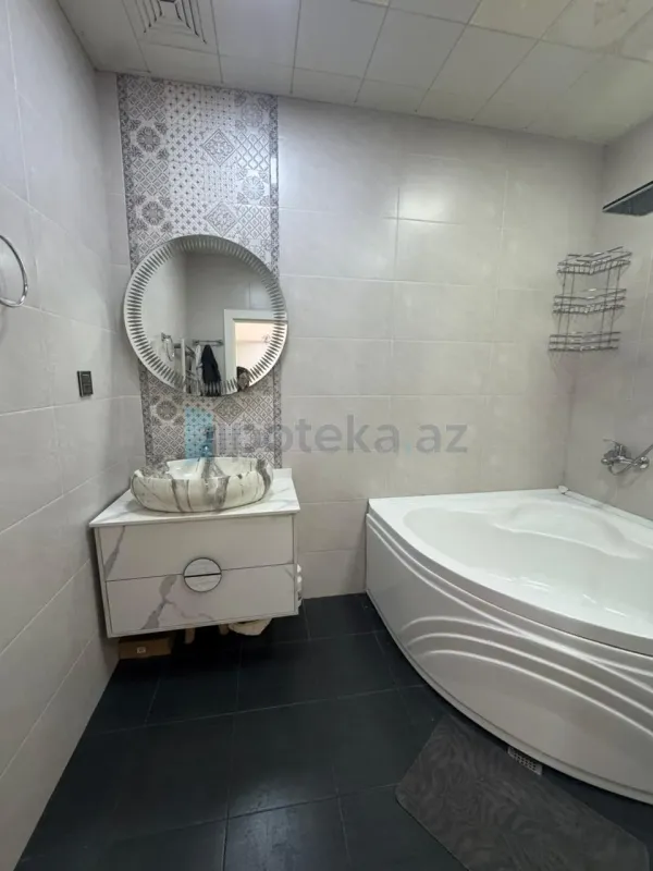 Satılır 2 otaqlı yeni tikili 80 m²