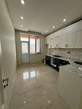 Satılır 2 otaqlı yeni tikili 80 m²