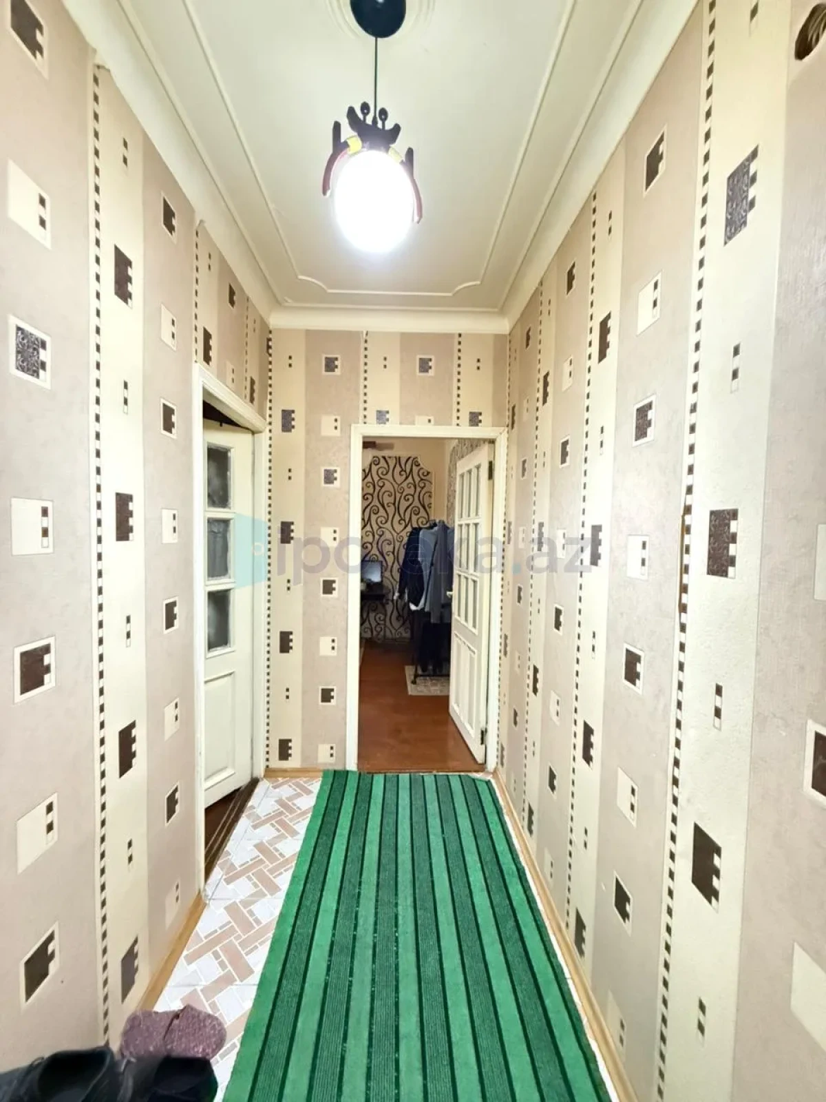 Satılır 2 otaqlı köhnə tikili 65 m²