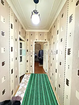 Satılır 2 otaqlı köhnə tikili 65 m²