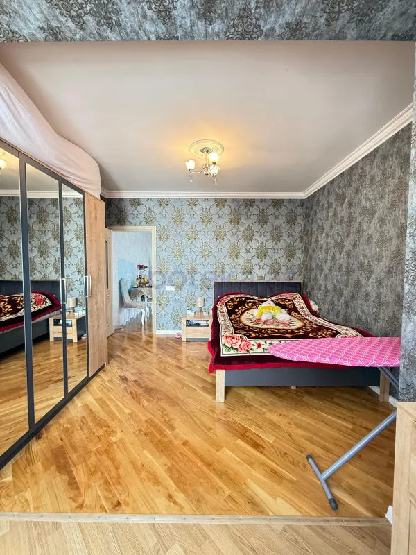 Satılır 3 otaqlı köhnə tikili 65 m²