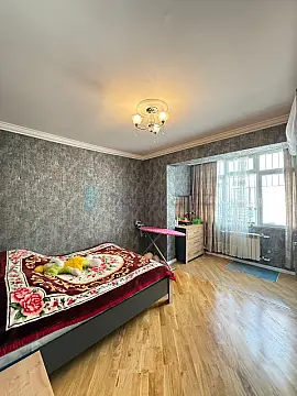 Satılır 3 otaqlı köhnə tikili 65 m²